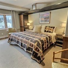 Smaller Stylish Studio - 302