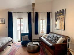 Liftside Modern Studio - 403