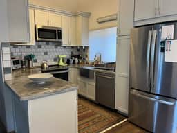 Treetops! Newly Remodeled Ski Valley Cabin
