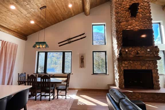 Hang Ten Taos - Image 1