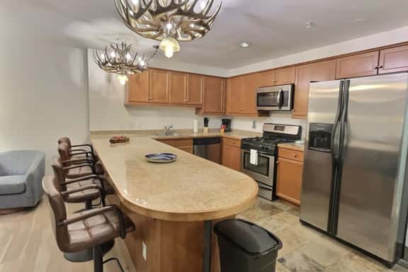 Location, Location and Charm - 203 - Image 1