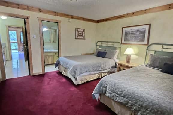 Ski Lodge Getaway - Aspen 2 - Image 1