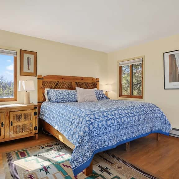 Sunflower Studio - 31 Day Plus - Image 1