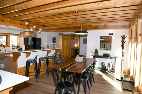 Amizette Mountain House