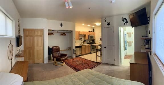 Hiker's Studio - 202