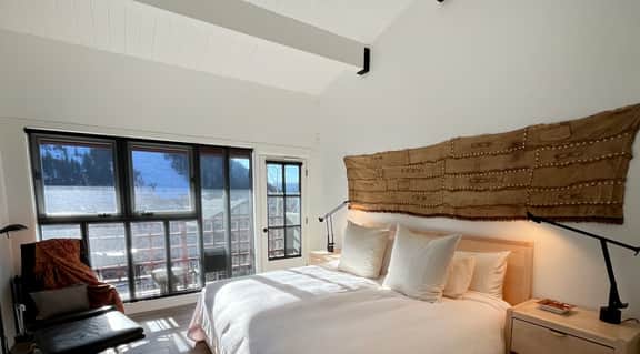 Lovely Lift View with Loft - 3D