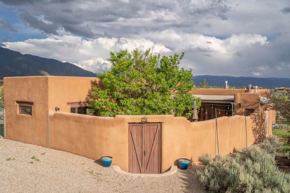Casa Lobo - Wild Relaxation - Image 3