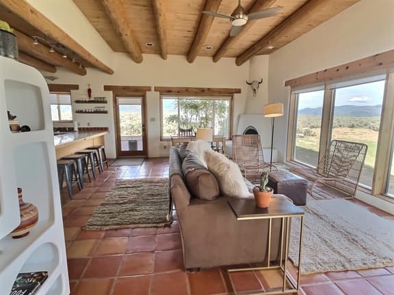 Casita Blanca